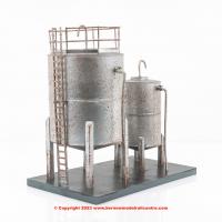 44-0110 Bachmann Scenecraft Depot Storage tanks